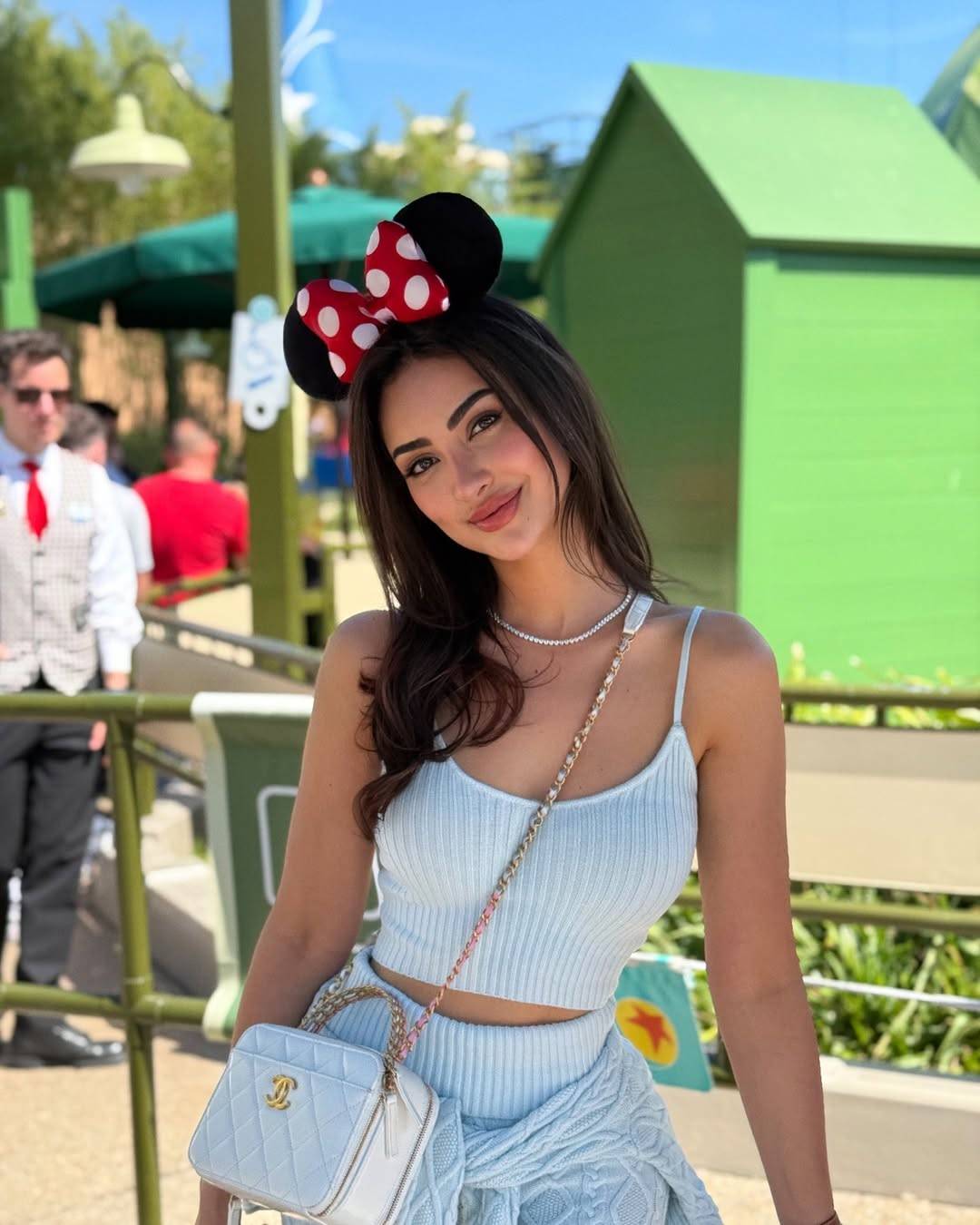 إطلالات نور الغندور المتنوعة ذات الطابع الجريء هذا الصيف