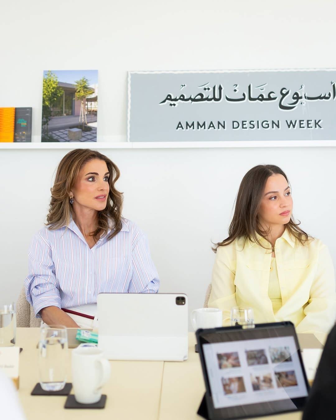 لوكات جميلة بعيدة عن التكلف ظهرت بها الملكة رانيا والأميرة إيمان 