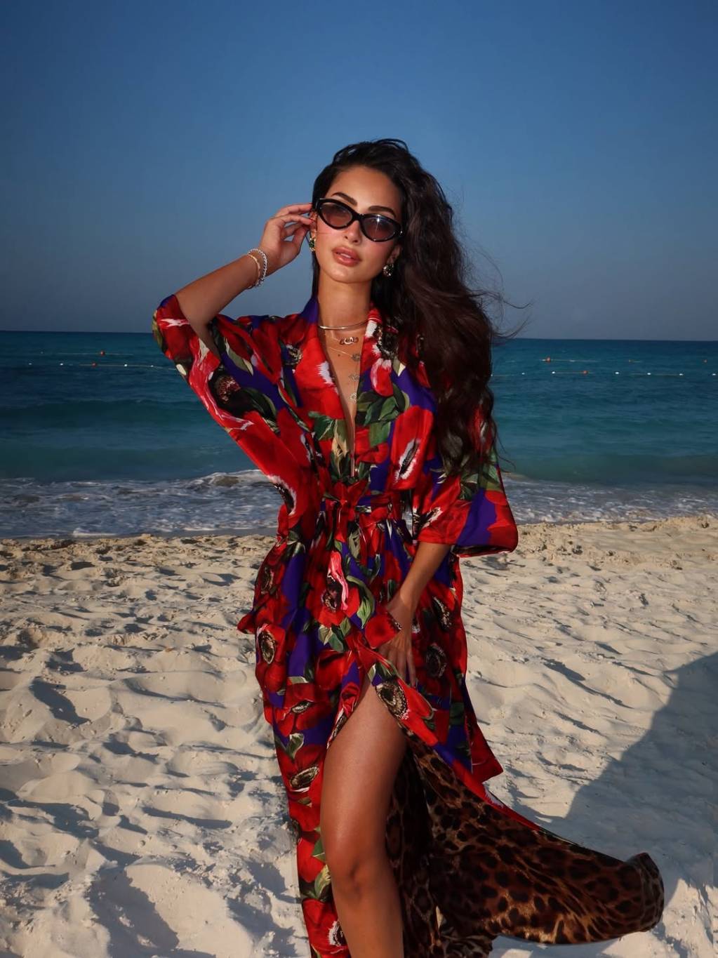 نور الغندور فاتنة وجريئة بإطلالة 