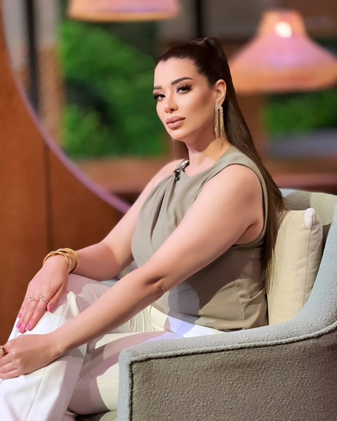 مروة صبري تهاجم أمل حجازي: 