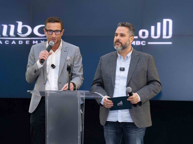 داني صيرفي وألكسندر أجيشيف