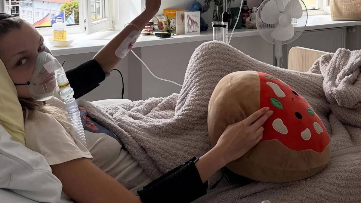 بيلا حديد بصور مثيرة للقلق من سرير المستشفى... جيجي تدعمها