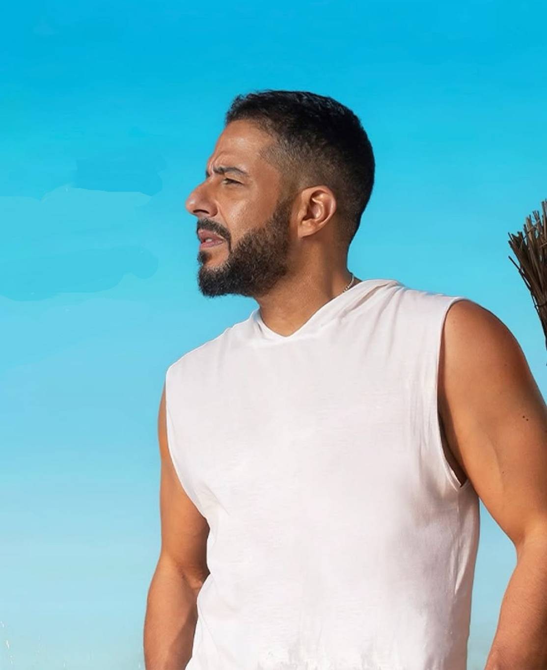 التعليق الأول من محمد حماقي على حفله بالساحل الشمالي