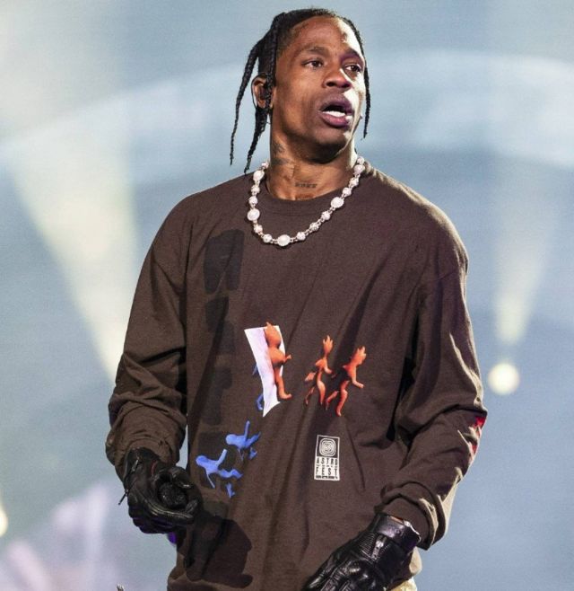 القضاء يحسم الجدل حول أزمة حفل ترافيس سكوت في الأهرامات