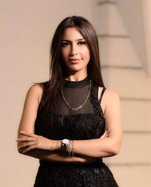 جنات تكشف تفاصيل ألبومها وموقفها من عمل ابنتيها في الفن