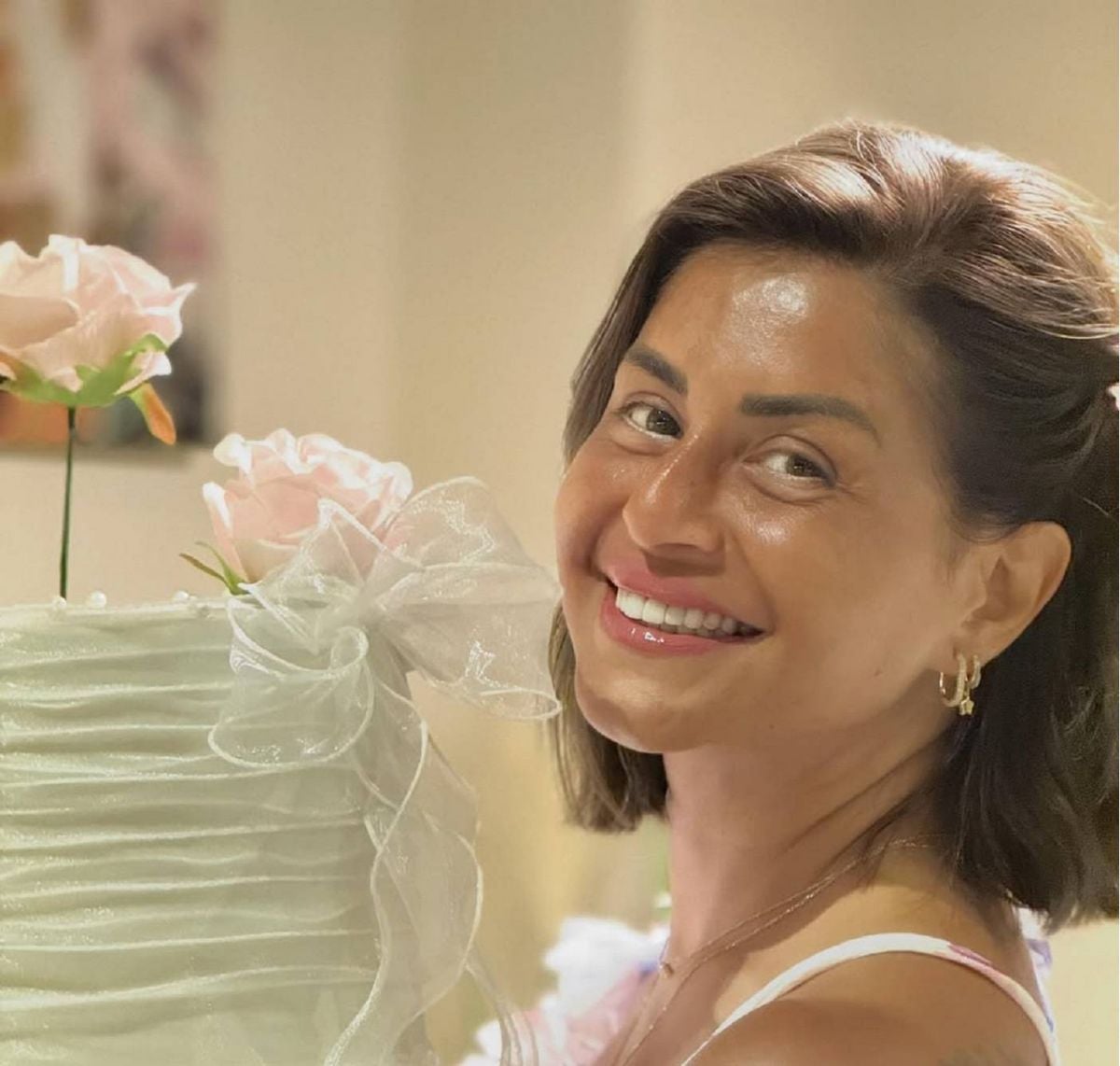 منة فضالي تحتفل بيوم ميلادها مع والدتها برسالة عفوية