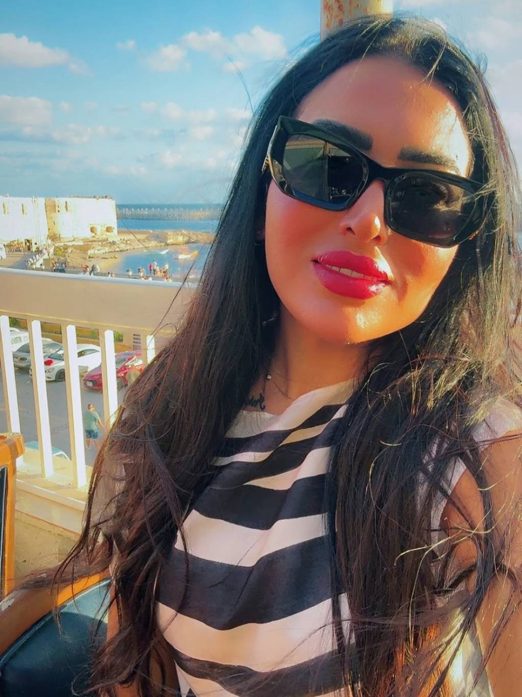 مي كمال الدين لإحدى الشخصيات: 