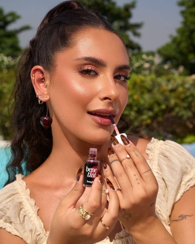 دليلك لتطبيق مكياج خريفي ناعم بأسلوب أنيق مع 