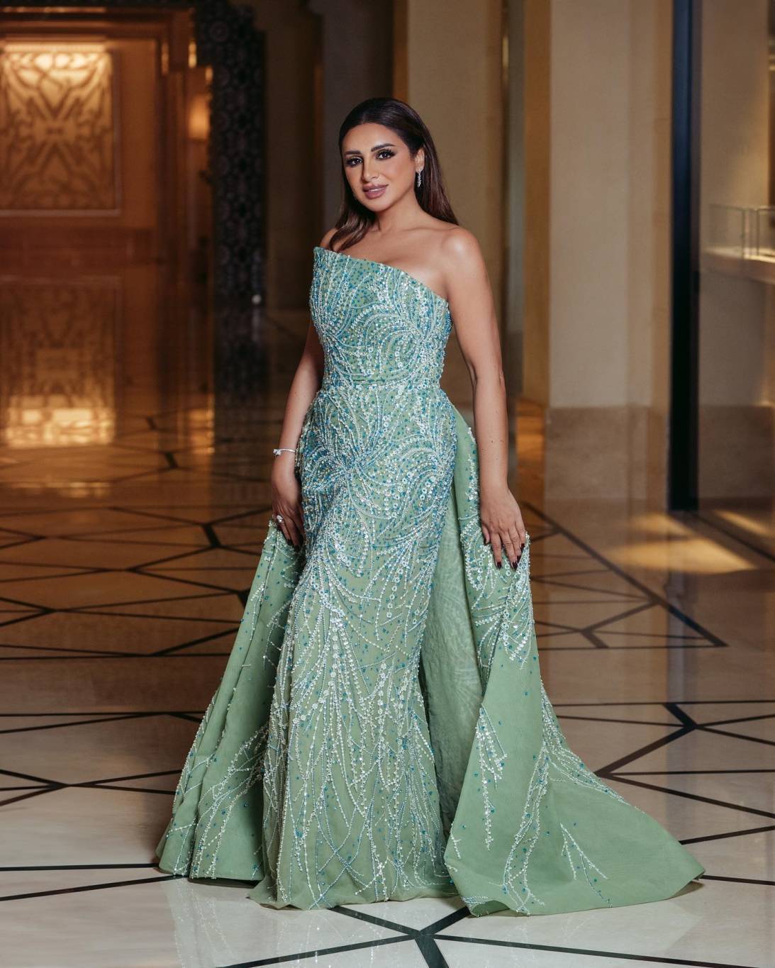 شروط أنغام قبل الصعود إلى مسرح 