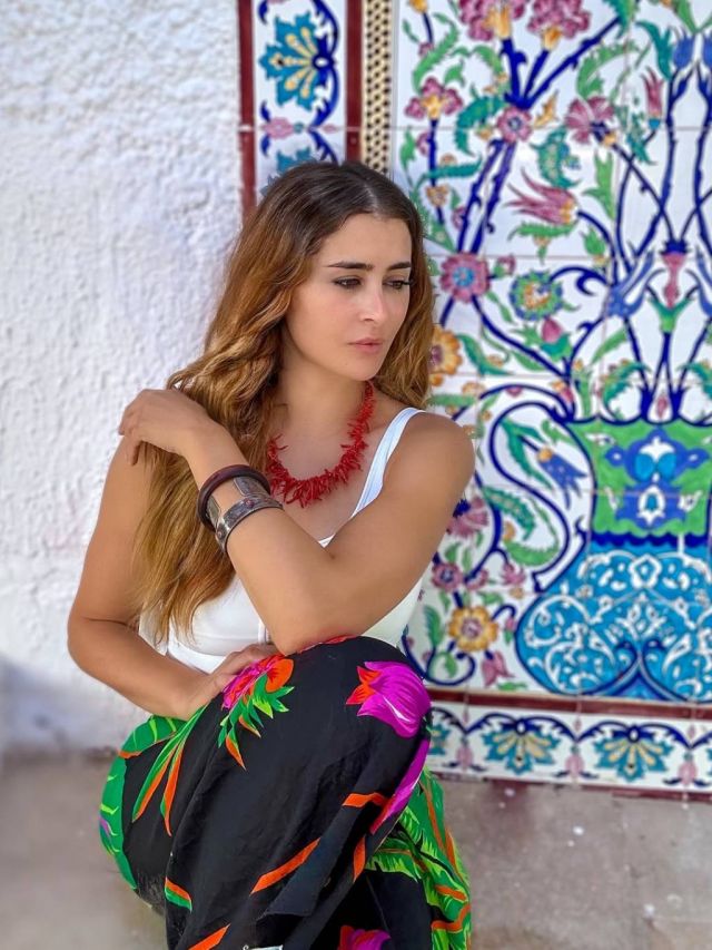 عائشة بن أحمد