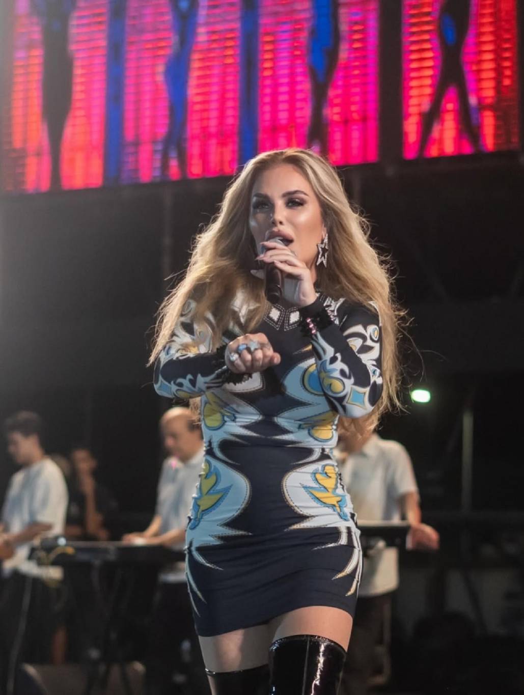 نيكول سابا تحيي حفلاً جماهيرياً قبل تكريمها عن 