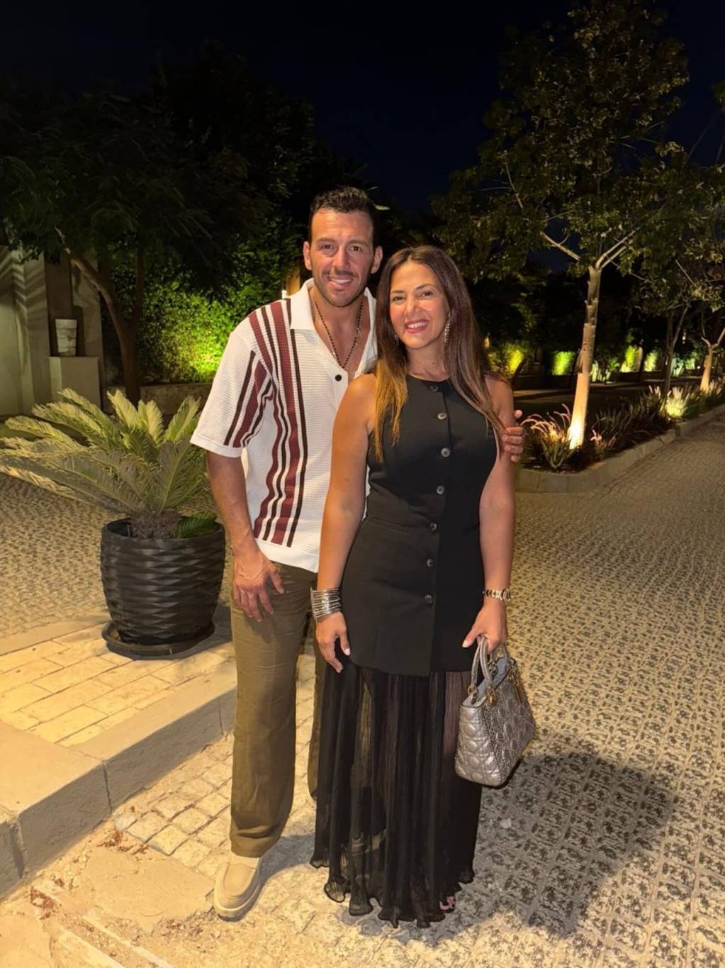 رامي رضوان يعلق على أنباء انفصاله عن دنيا سمير غانم (فيديو)