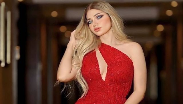 ياسمين الخطيب تخرج عن صمتها وتهاجم منتقدي إطلالتها بحفل ملكات الجمال (فيديو)