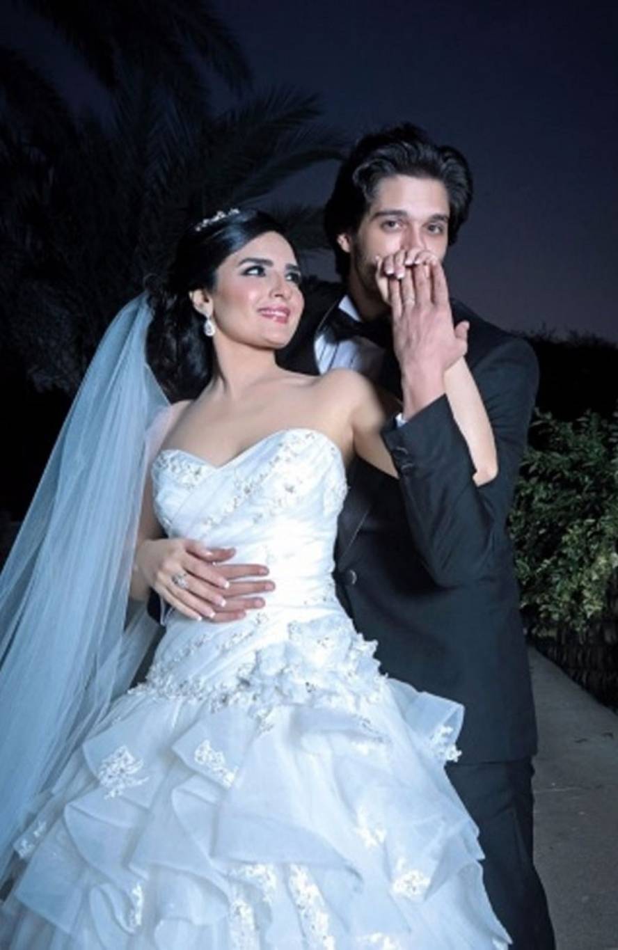 عمر خورشيد يعلن طلاقه لياسمين الجيلاني بعد 10 سنوات زواج