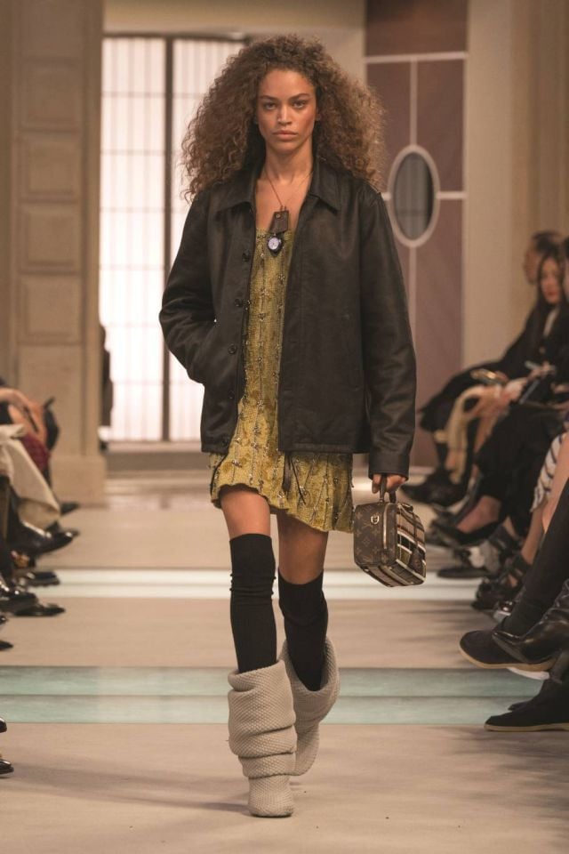 Louis Vuitton محطة مشاعر وأناقة عابرة للزمن