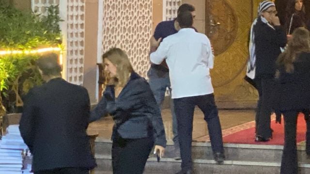 يسرا في عزاء عمرو ستين