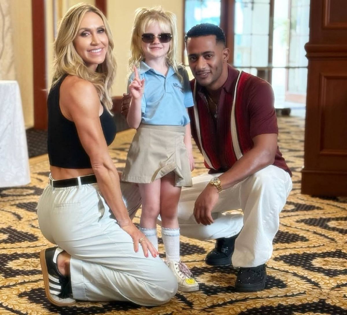 محمد رمضان يردّ على اتهامه بدفع أموال للظهور مع لارا ترامب ويكشف مفاجأة 