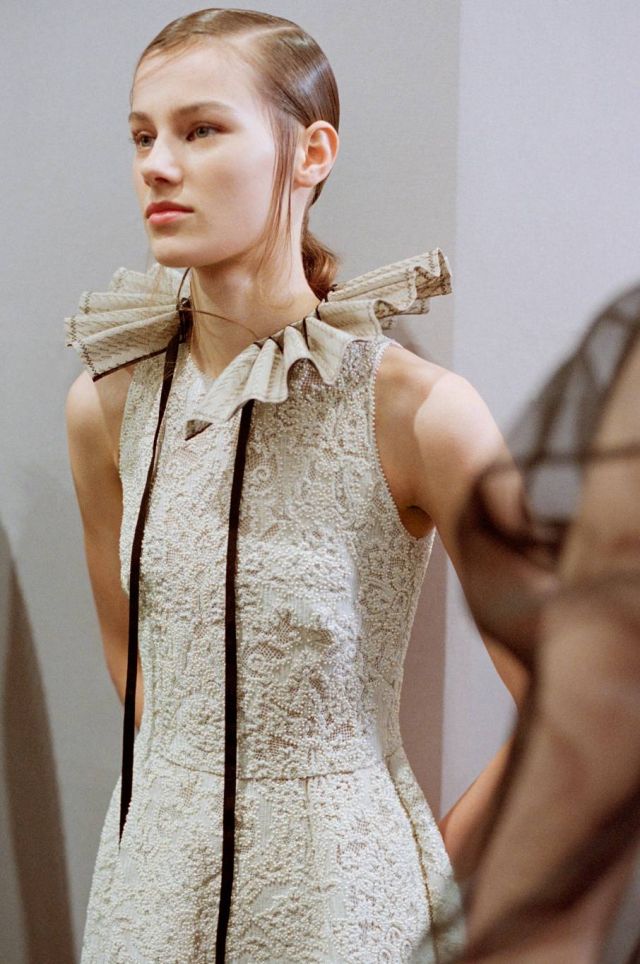 BACKSTAGE © ELENA DOTTELONDE