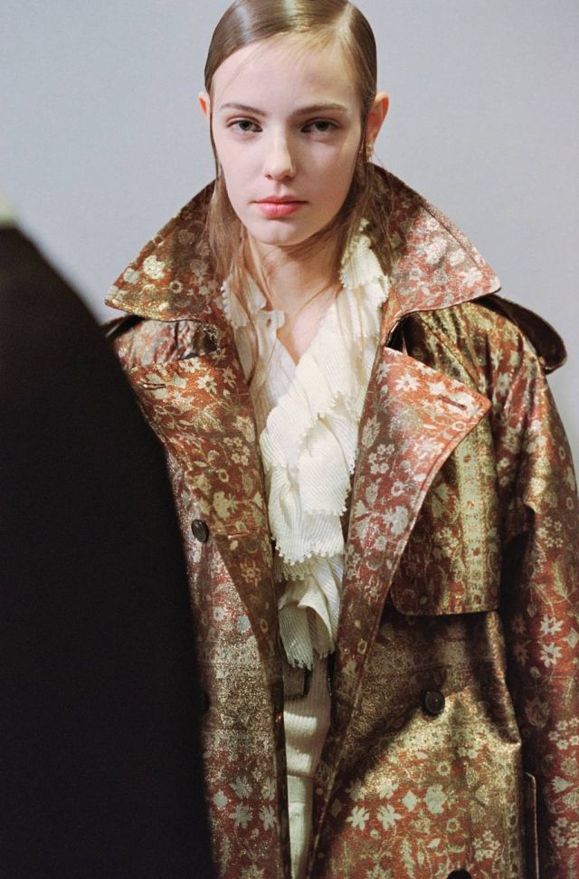 BACKSTAGE © ELENA DOTTELONDE