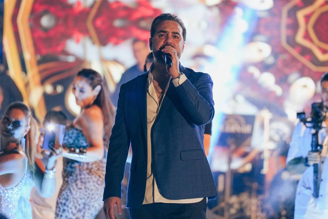 ابن وائل جسار كبر وبات شاباً وسيماً... تعرفوا إليه