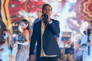 ابن وائل جسار كبر وبات شاباً وسيماً... تعرفوا إليه