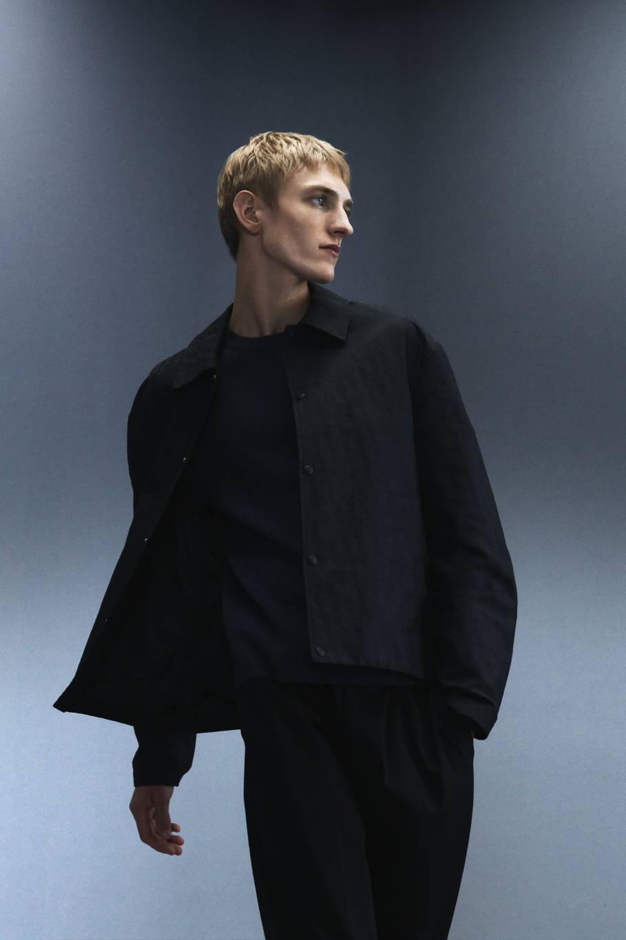 خريف وشتاء 2025–2026 Dior Men حوار مع الماضي بلغة الحاضر | مجلة لها