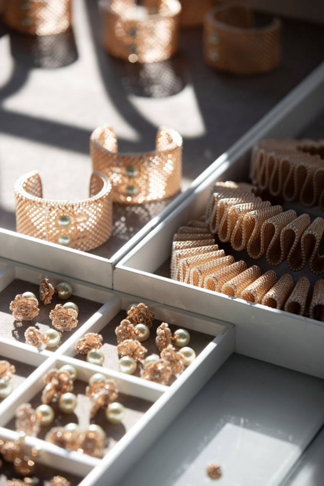 FITTINGS © SOPHIE CARRE