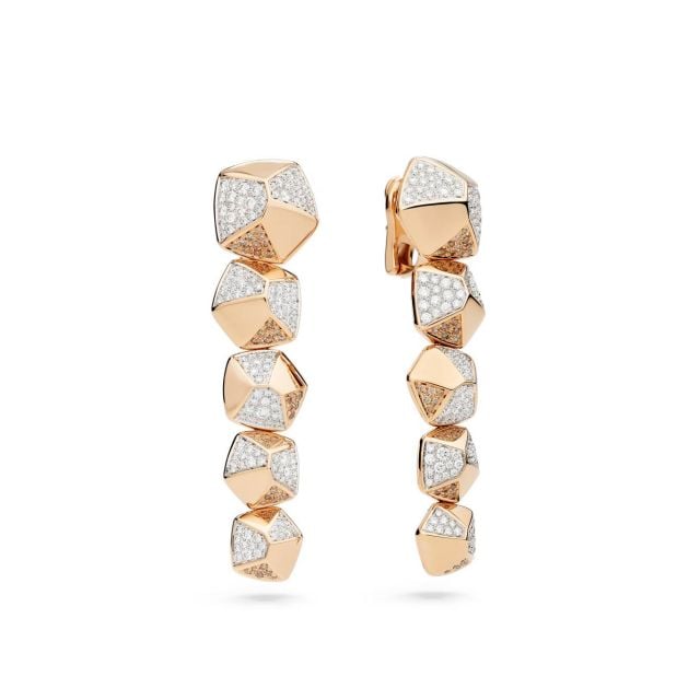 أقراط بنتاغوني المبتكَرة من الذهب الوردي والمرصّعة بالألماس الأبيض والبنّي