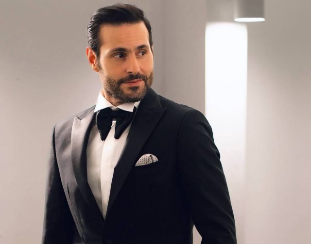 الفنان الكويتي علي كاكولي