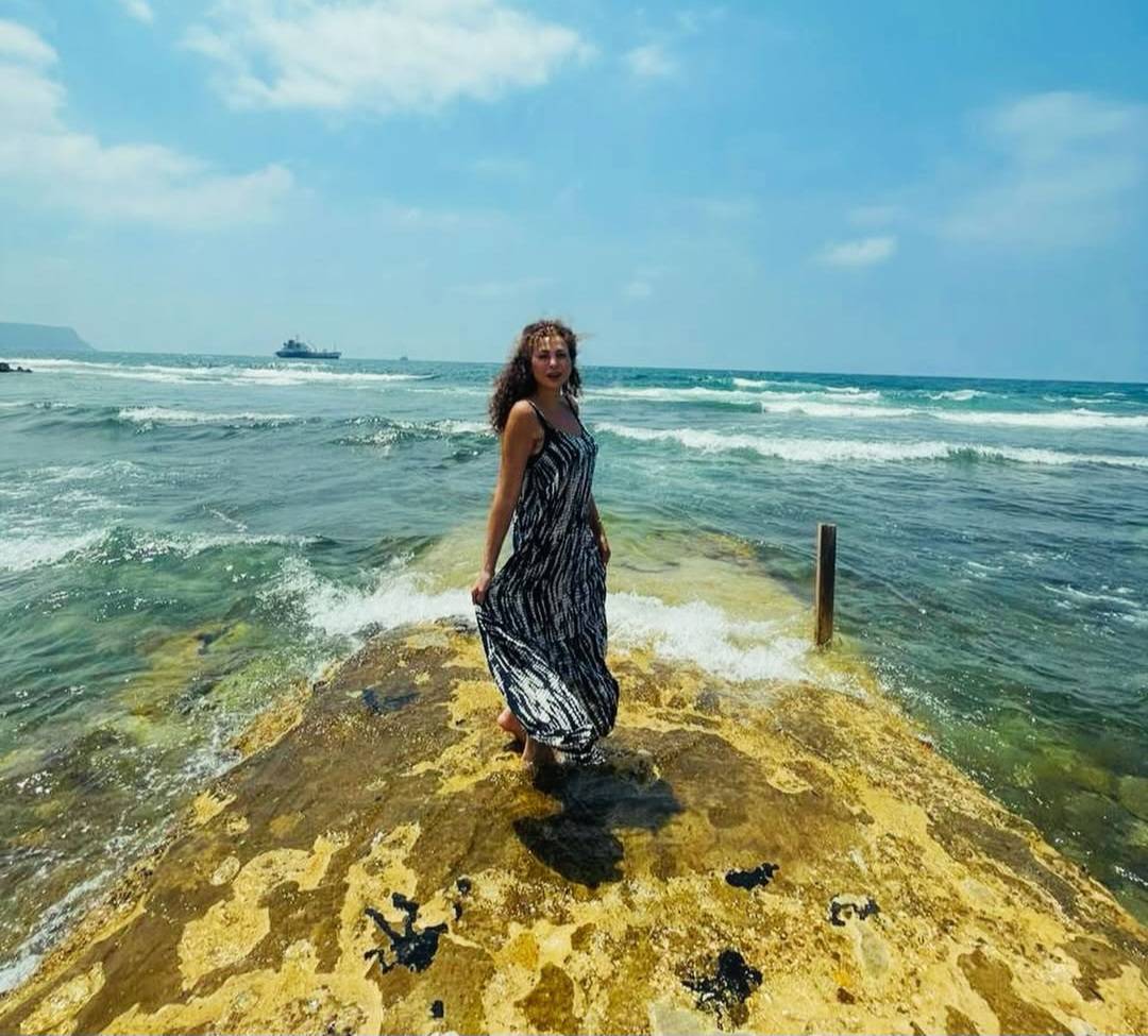 أمل حجازي تثير الجدل بتصريحاتها عن الحجاب... وهذا ما قالته عن مرضها