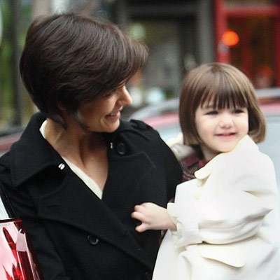 تقليد البنت لأمها في المظهر...