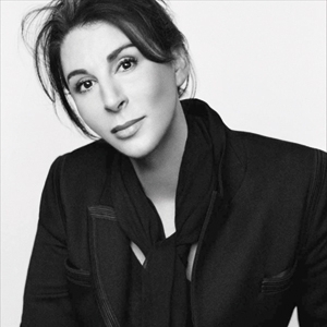 لكلّ وردة قصّة