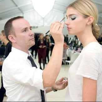 ماكياج Chanel في كواليس عرض مجموعة الألبسة الجاهزة لربيع وصيف 2013