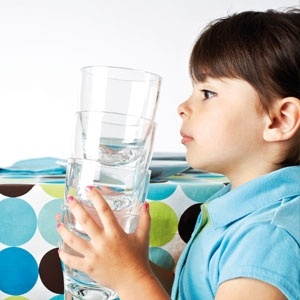 الجلوس إلى المائدة  تقليد عائلي...