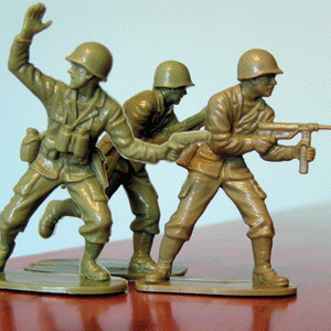 ألعاب الطفل الحربية