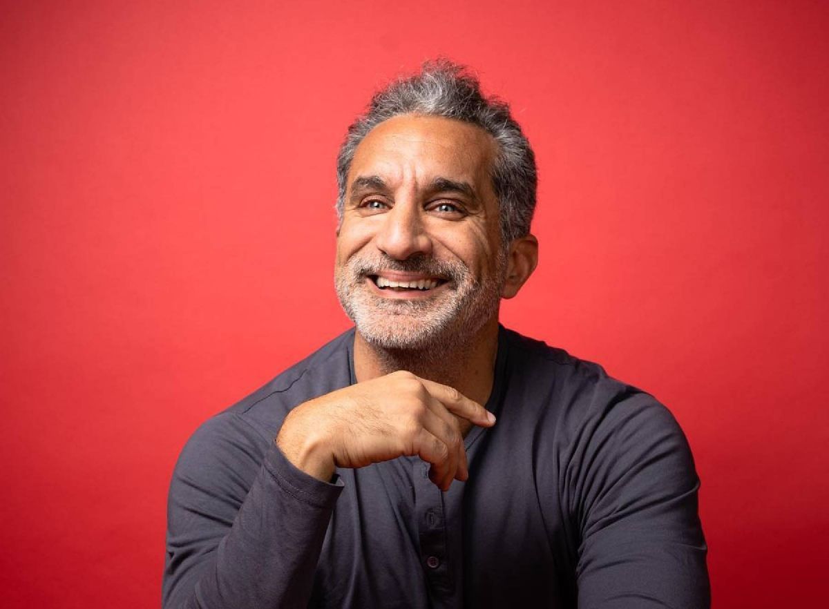 باسم يوسف يواصل كشف الأسرار بعد عودته إلى التلفزيون المصري (فيديو)