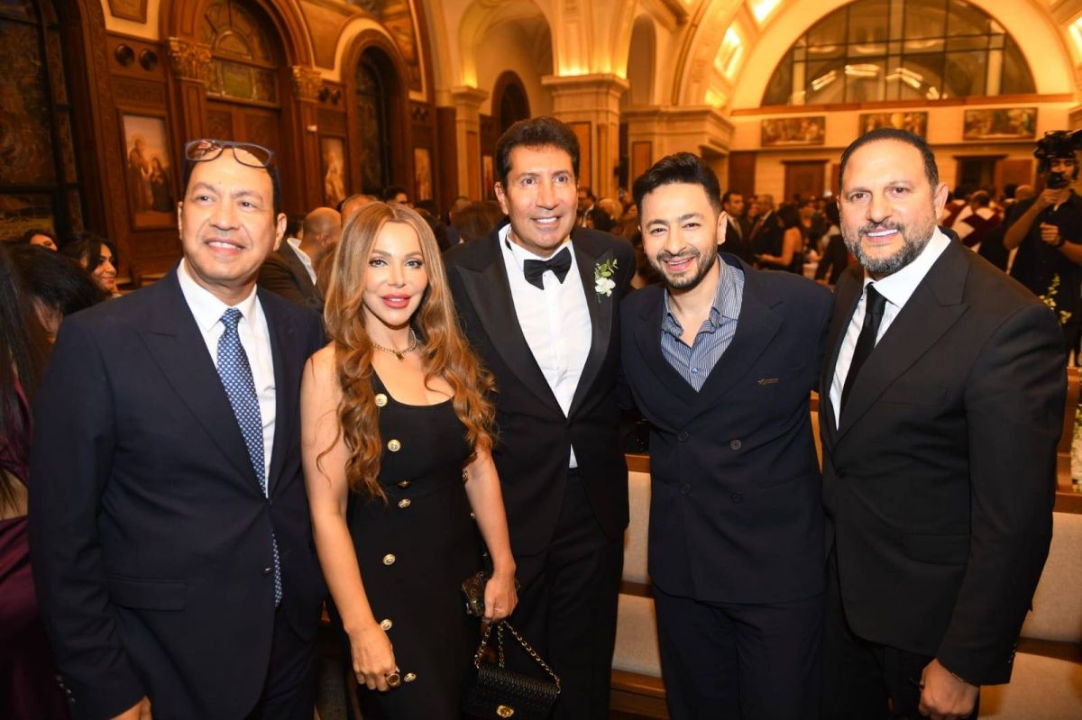 هاني رمزي يحتفل بزفاف نجله بحضور نجوم الفن (فيديو)