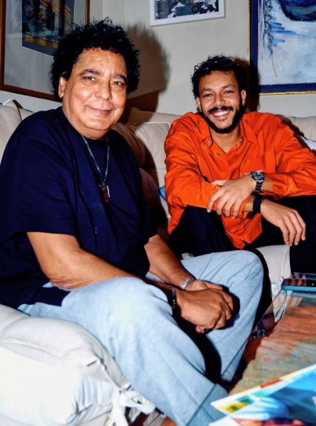 ويجز يوجّه رسالة مؤثرة لمحمد منير في يوم ميلاده