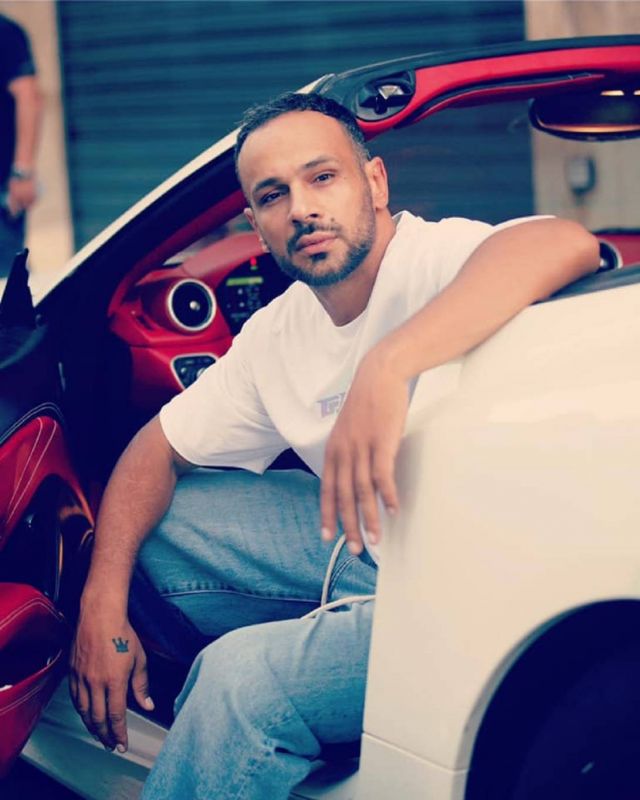 طليقة أحمد مكي تهدد محمد عطية بعد سخريته من منشوراتها