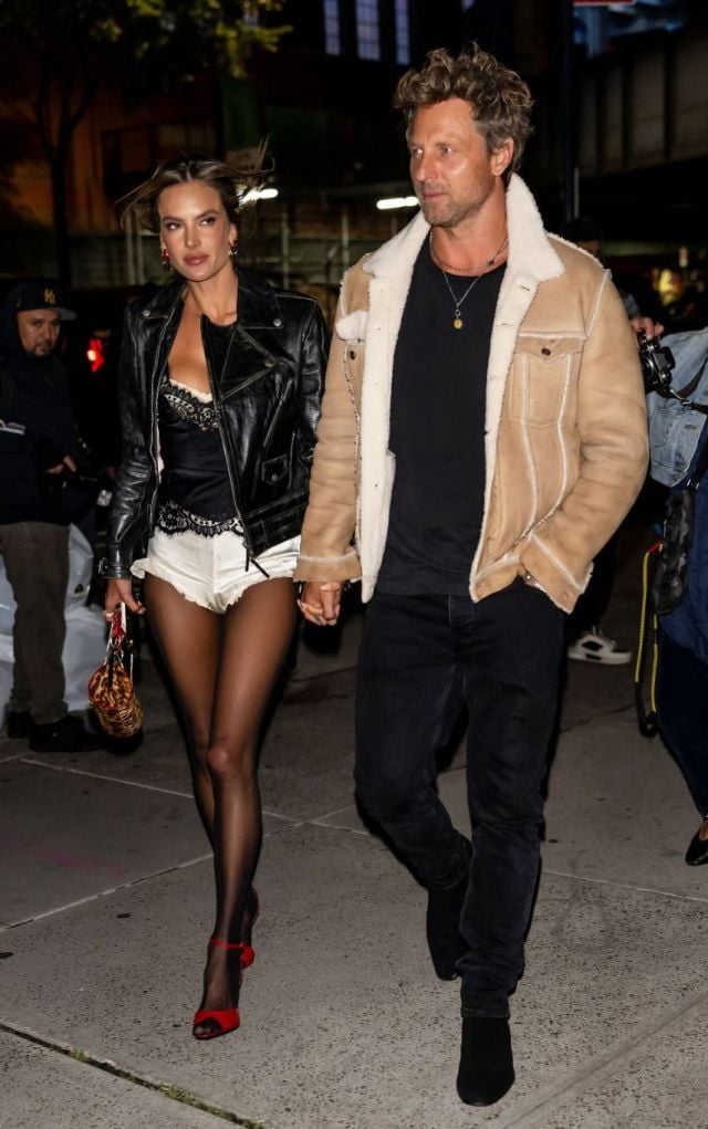 باك بالمر وأليساندرا أمبروزيو