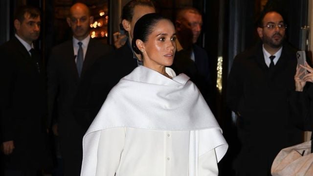 ميغان بالأبيض