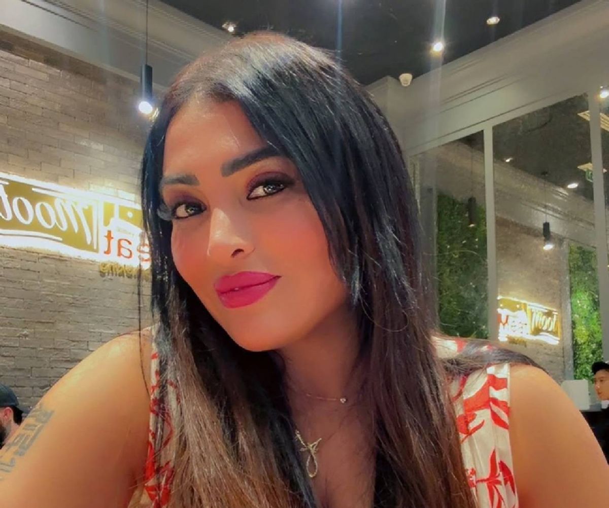 مي كمال ترد على مكذّبي زواجها من أحمد مكي وتهدّد