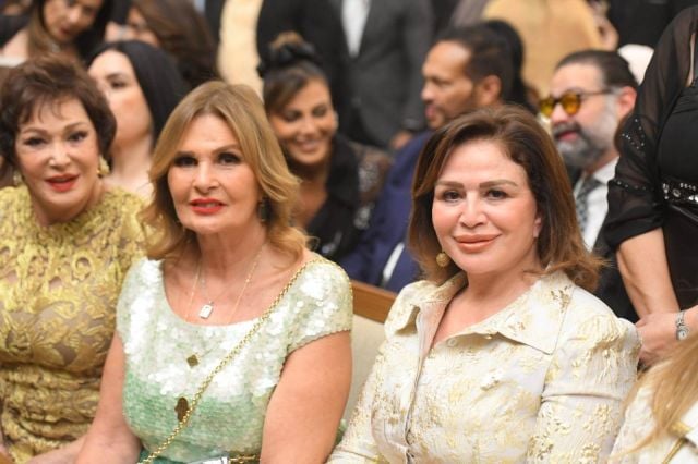 لبلبة ويسرا وإلهام شاهين في زفاف نجل هاني رمزي
