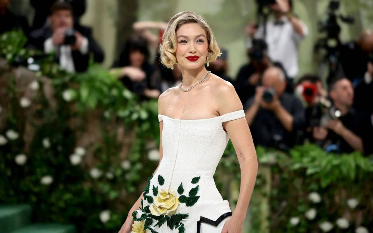 شوبارد تتصدر السجادة الحمراء: مجوهرات تخطف الأنفاس