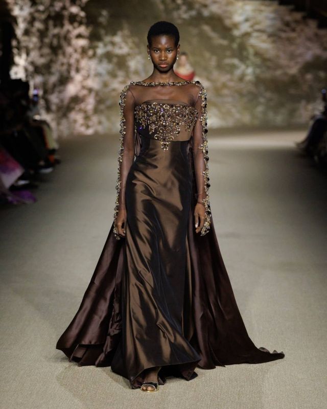 عدنان أكبر خلال 