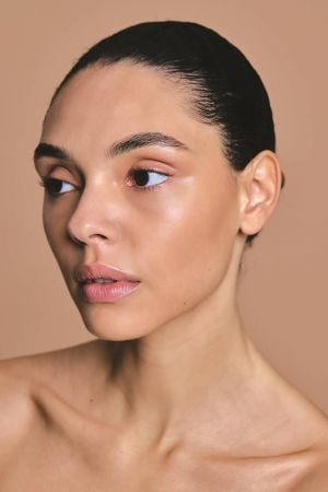 بشرة مثالية من دون أي فلتر مع Benefit Cosmetics