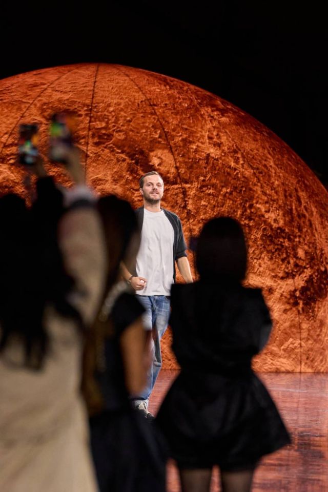 ماثيو بلايزي المدير الإبداعي لدى دار 