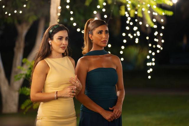 ليلى عبدالله وسارة أبي كنعان