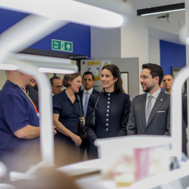  الأميرة رجوة تتألق بإطلالة كلاسيكية مفعمة بالأنوثة