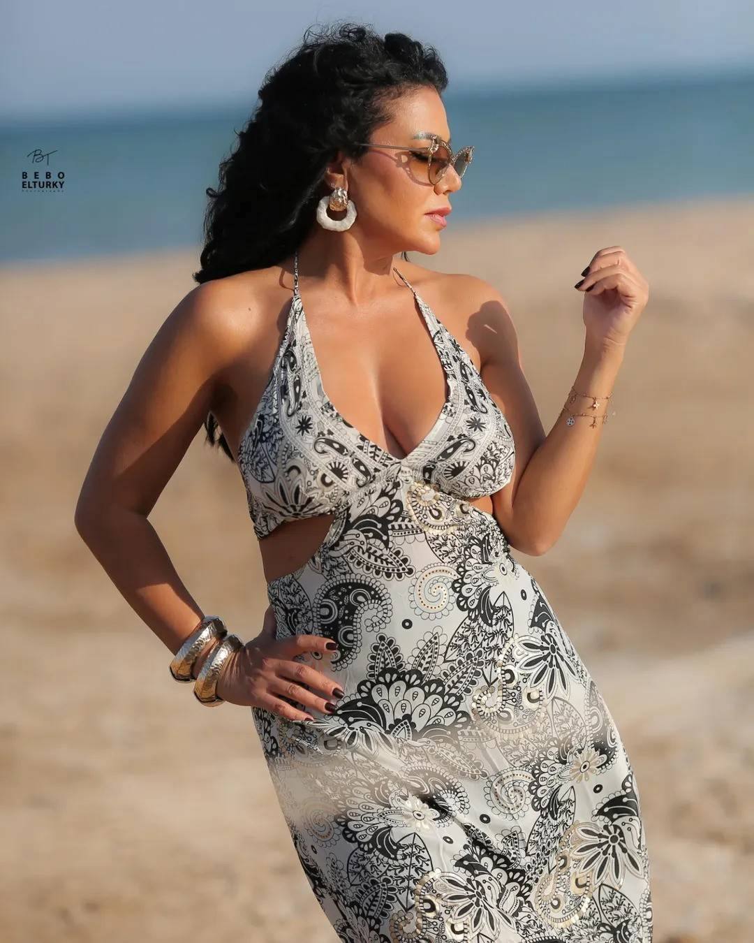 نجوم الفن يشاركون أبطال 